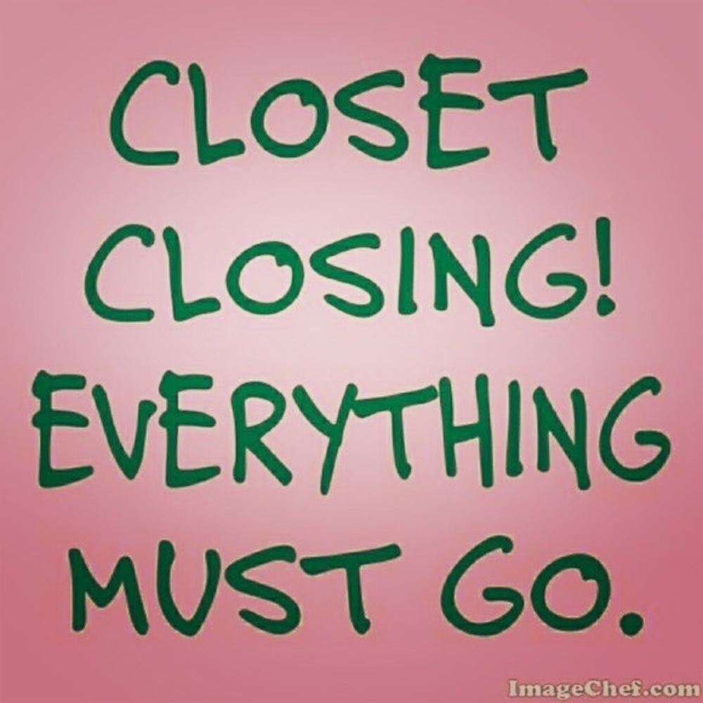 CLOSET CLOSING ITEM FOR LIVE AUCTION.